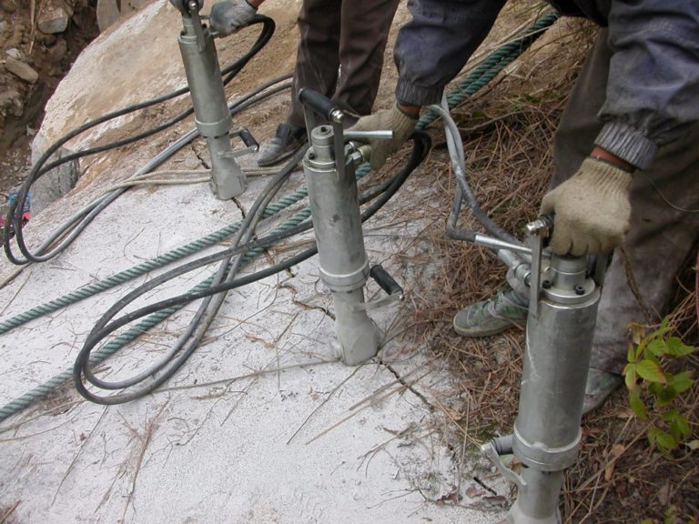 Rock Splitting Sandlin and Son Idyllwild Services